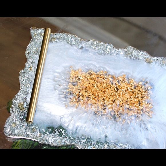 Handmade White Resin Tray With Handles Gold Flakes And Glass - Picture 5 of 8